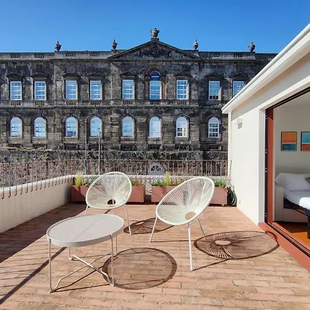 Travessa Da Laje Rooftop House